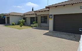 Retro Guesthouse